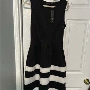NWT Black and White Fit and Flare  Dress with pockets!
